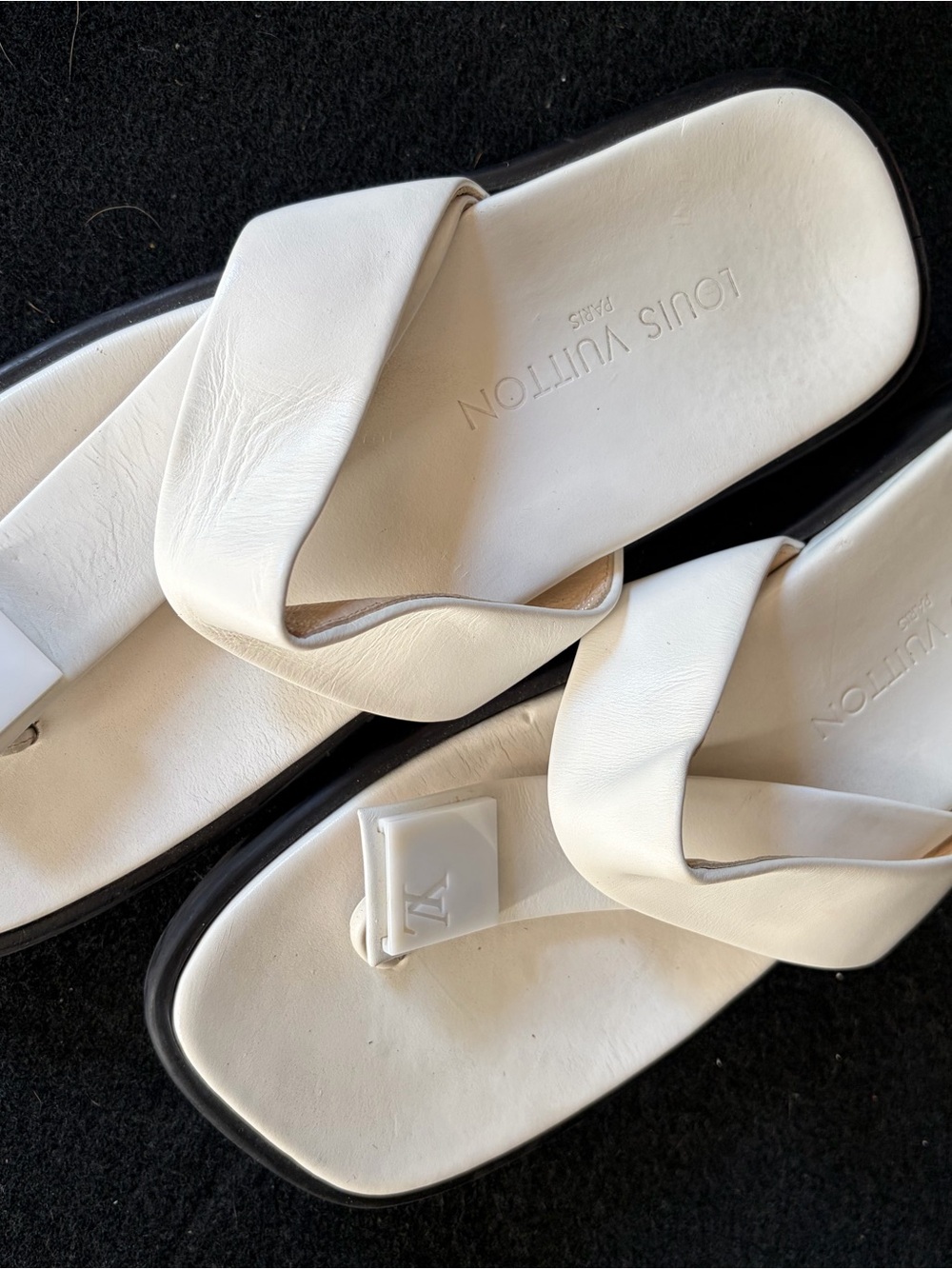 Louis Vuitton White Leather Twist Strap Slide Sandals